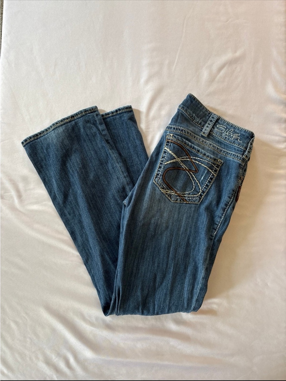 Silver Jeans Suki Boot Cut Jeans in Dark Blue Wash